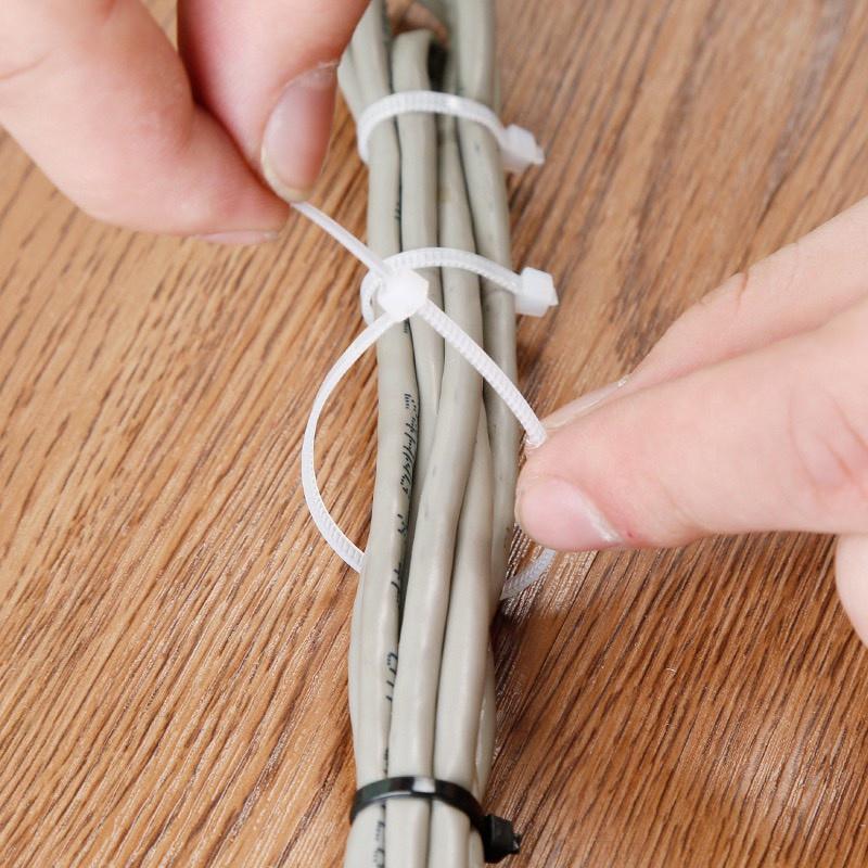 Set 70 dây rút nhựa nylon 5 x 300mm màu trắng