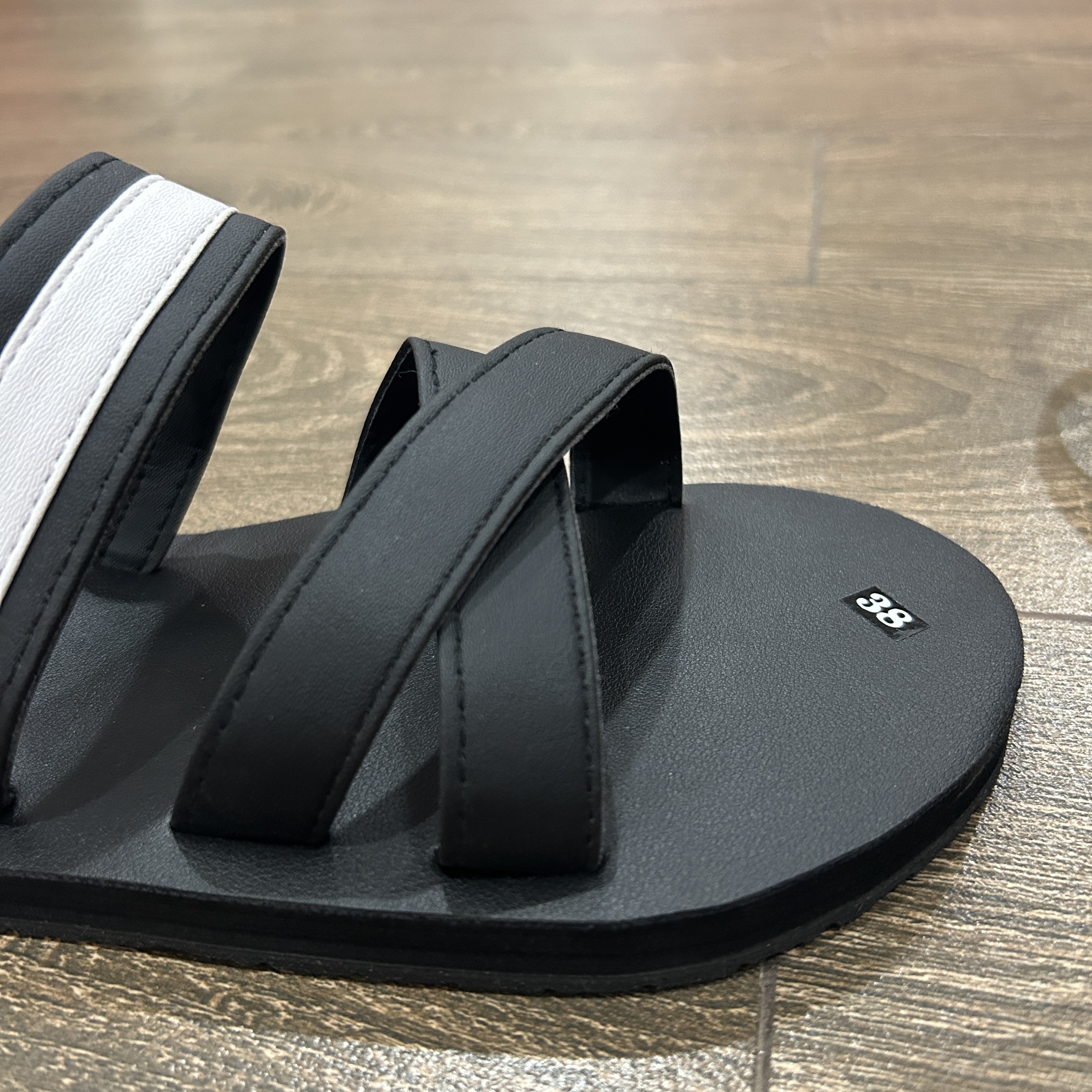 Giày sandal đi học nữ nam [ẢNH THẬT 100%] quai chéo xăng đan học sinh giá rẻ LYNA Sandal