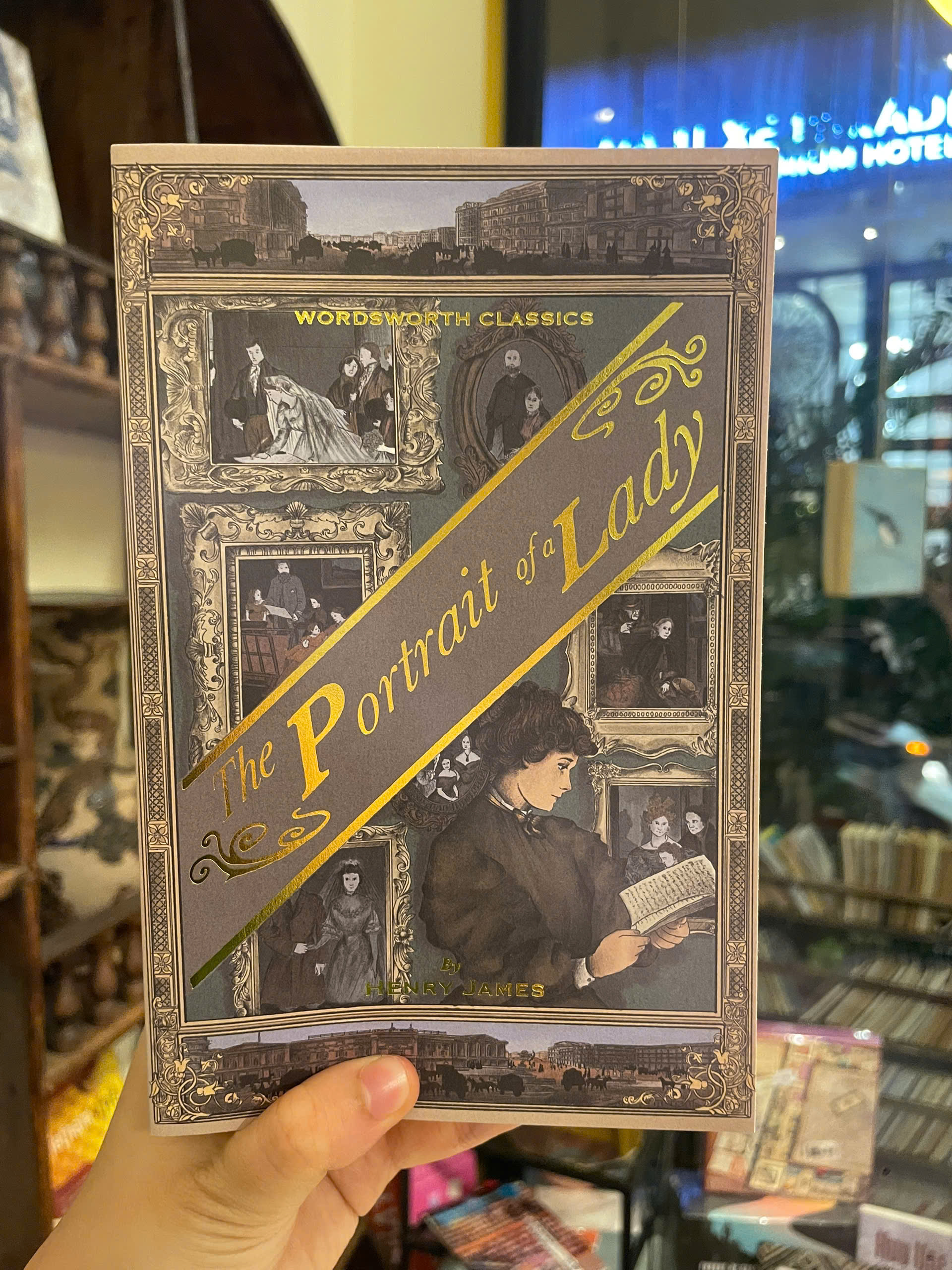 Sách - The Potrait of a Lady by Henry James - Classics/Fiction/Literature book in English
