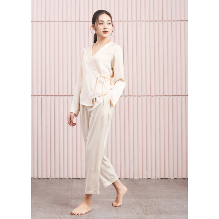 Đồ ngủ mặc nhà nữ Freedy Bộ dài tay vạt chéo lụa ngọc trai