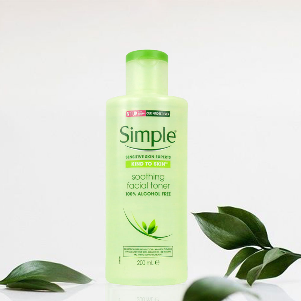 Nước Hoa Hồng Không Cồn Dành Cho Da Nhạy Cảm Simple Kind To Skin Soothing Facial Toner 200ml