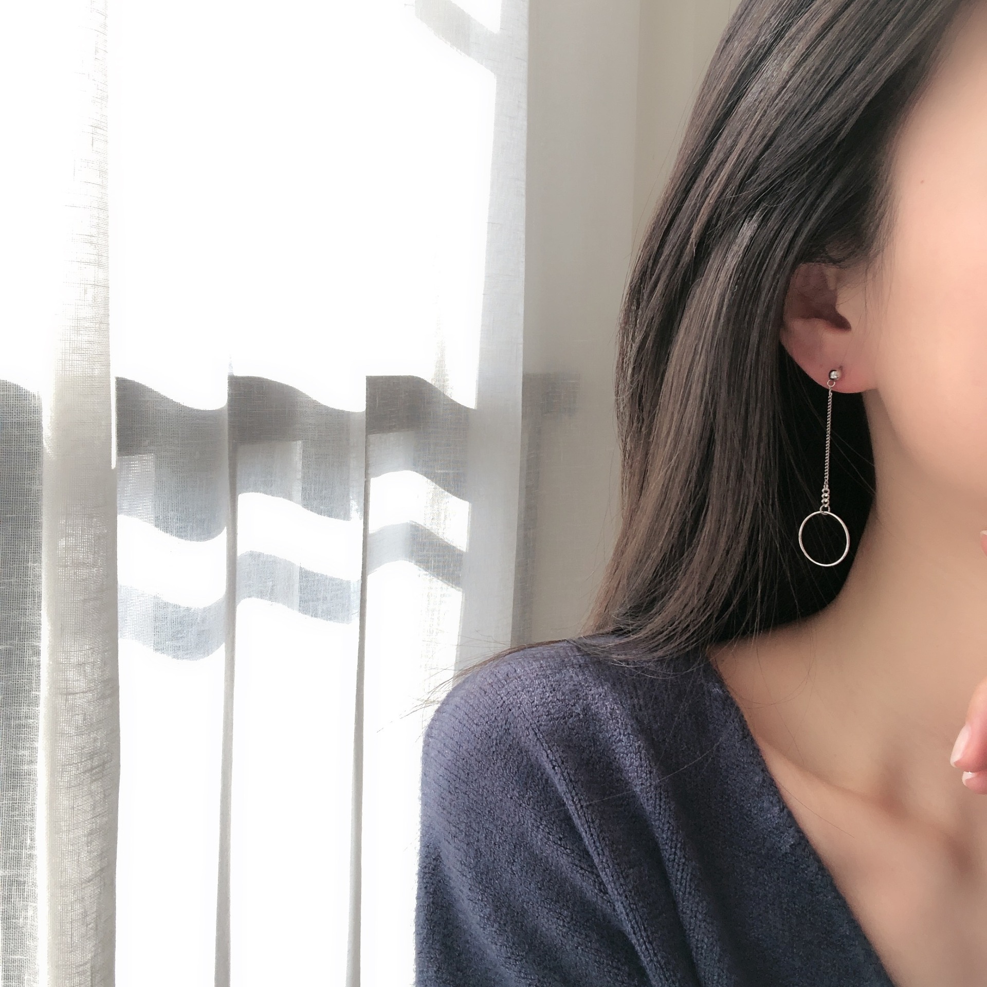 Đôi bông tai xỏ lỗ đinh xích thả vòng tròn dáng trơn