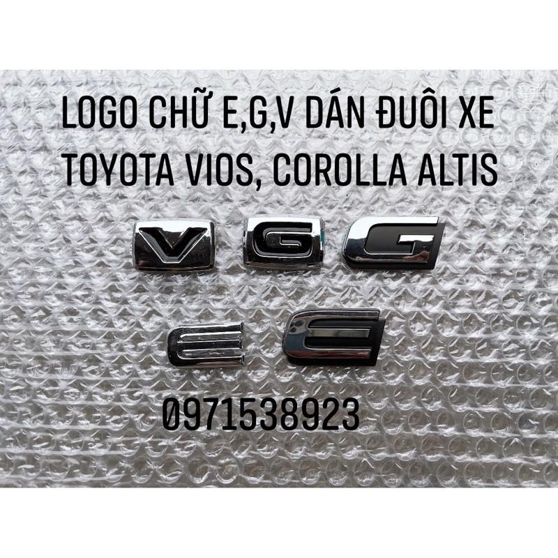 Chữ nổi E G V chuyên dán thân xe toyota.