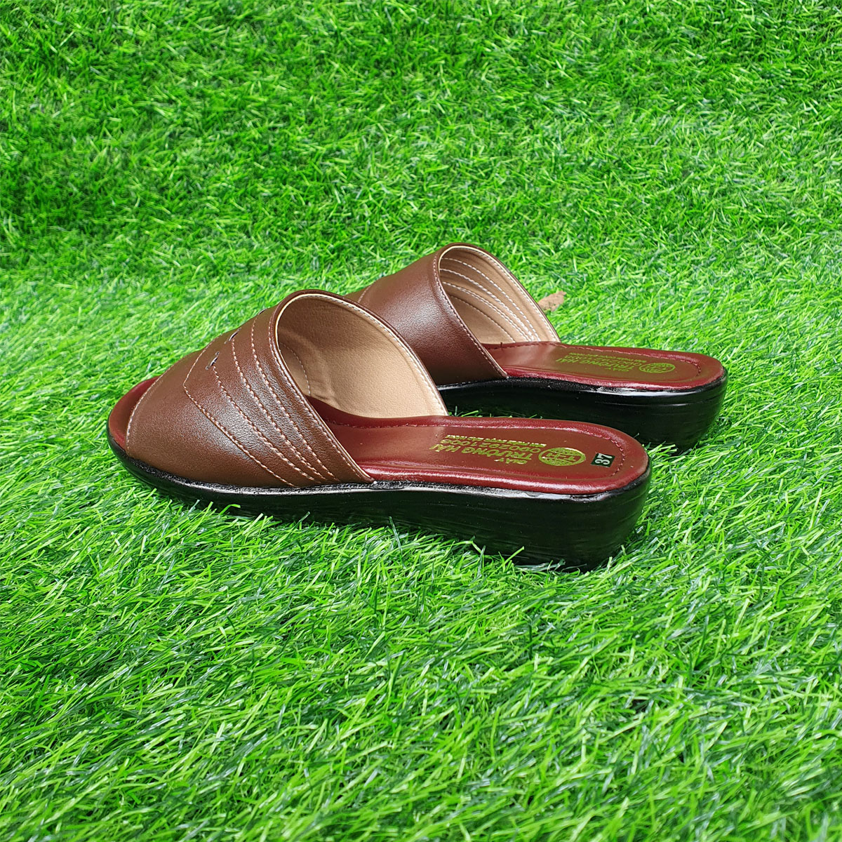 Dép nữ trung niên 3.5cm Trường Hải 2 màu đen,nâu đế PU nhẹ DN98