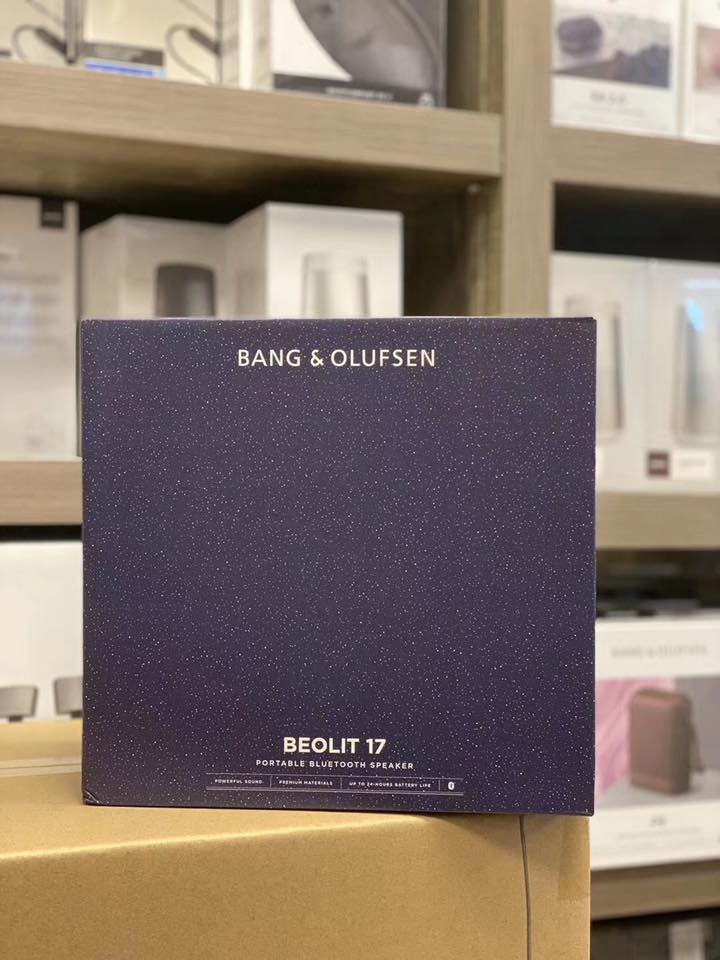 Loa di động cao cấp Bang&amp;Olufsen Beolit 17   - Hàng Nhập Khẩu  - Màu Standust Blue