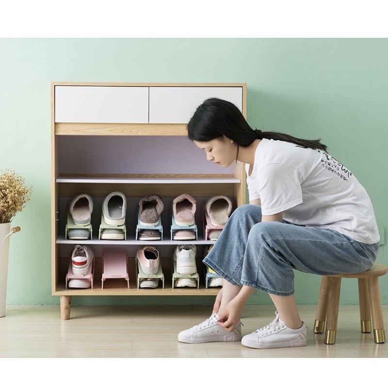 Kệ xếp giày dép 2 tầng gấp gọn tiết kiệm không gian - Kệ nhựa để giày dép xếp gọn thông minh phong cách Nhật Bản