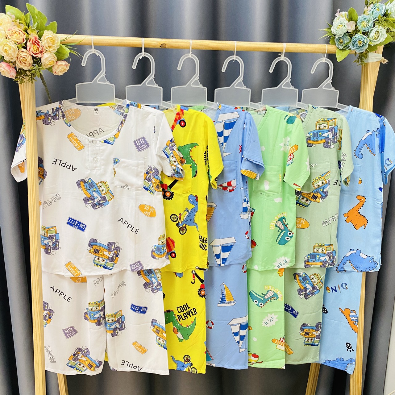 [HCM]Bộ ( 1 bộ) Quần áo Tole lanh Bé Trai | Mẫu Tay Ngắn Quần Dài cài 2 nút trước |Size 2-12 cho bé 7-35kg| Chất vải tole lanh 2 da loại 1 mềm mịn mát cho bé trai| Hàng Việt Nam | Đồ bộ bé trai |quần áo trẻ em| Đồ tôn trẻ em