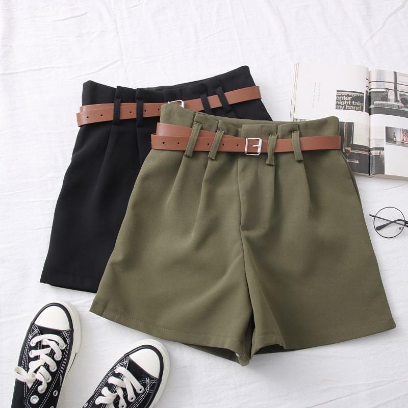 QUẦN SHORT 2 LY MẪU MỚI SIÊU ĐẸP CHẤT TUYẾT MƯA 5 MÀU THỜI TRANG BANAMO FASHION SHORT 2 LY KÈM BELT 636