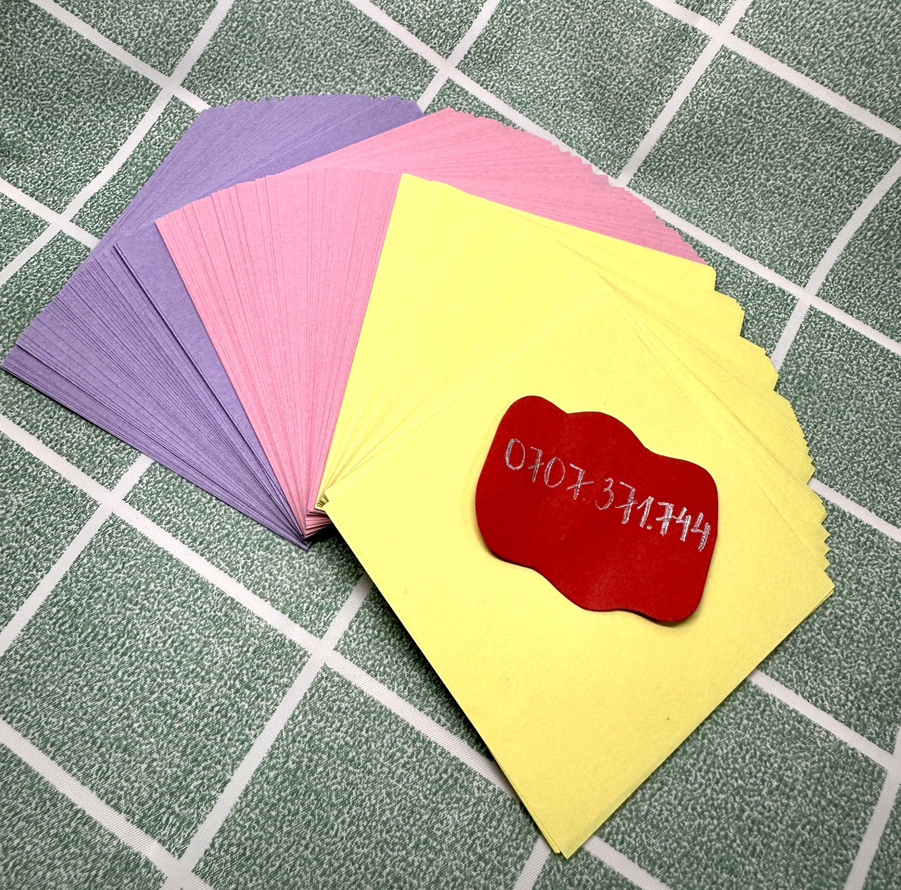 Giấy Gấp Hạc 520 Tờ Gồm 10 Màu Khác Nhau Kích Thước 7cm và 10cm Có Thể Dùng Làm Giấy Note Không Keo