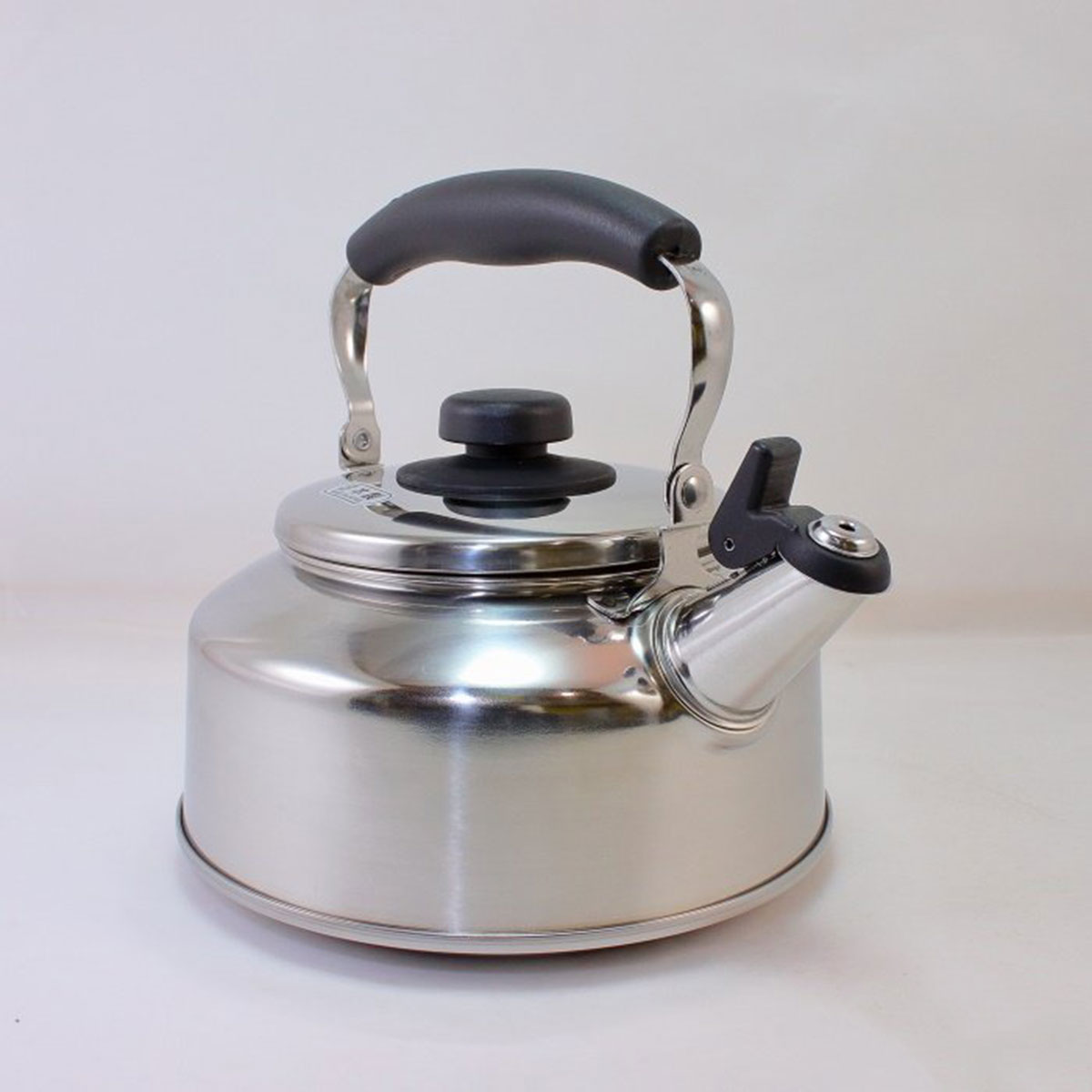 Ấm đun nước bếp từ Kettle SH-8417 2.6L có còi báo sôi - Made in Japan