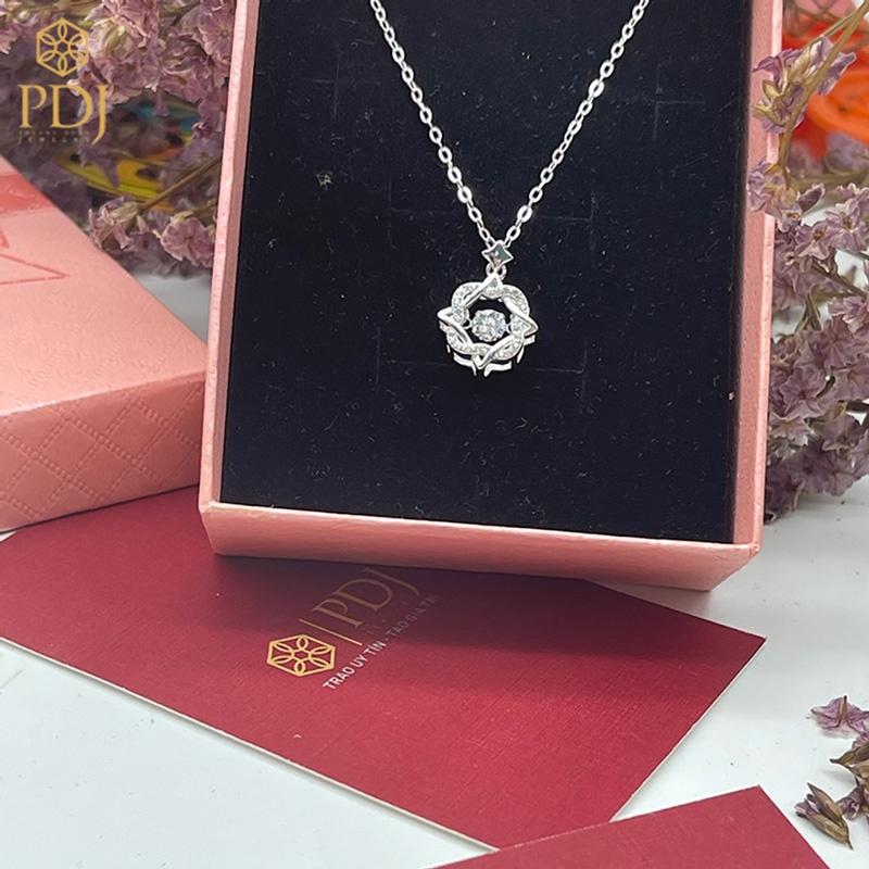 Dây Chuyền Mặt Đá Trắng Bạc