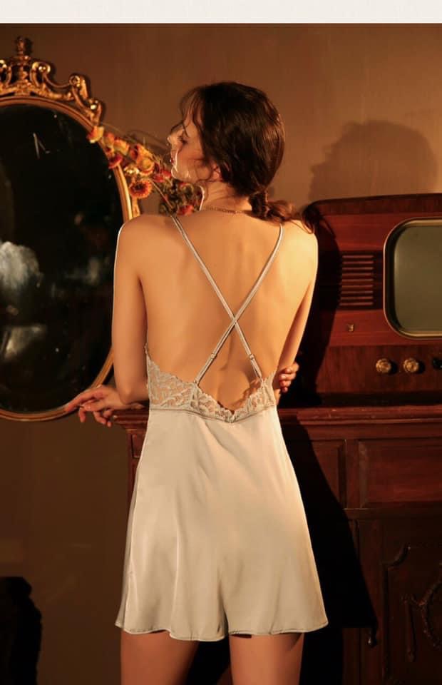 Váy Ngủ Lụa Satin Quảng Châu Cao Cấp, Chất Liệu Lụa Mịn, Mền, Mát. Kiểu Dáng Sexy, Quyến Rũ