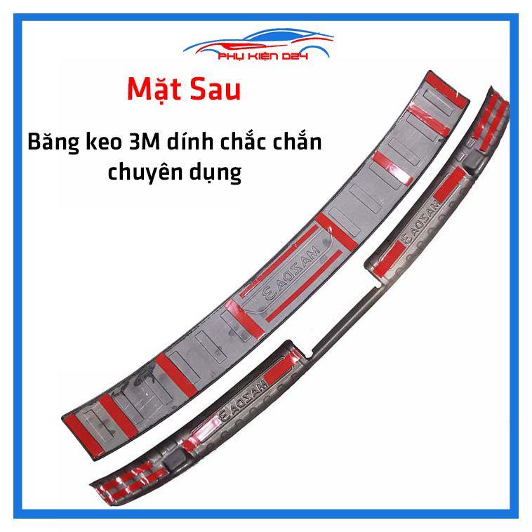 Ốp chống trầy cốp Mazda 3 2020-2021-2022 thép không gỉ vân Cacbon bảo vệ xe chống va đập