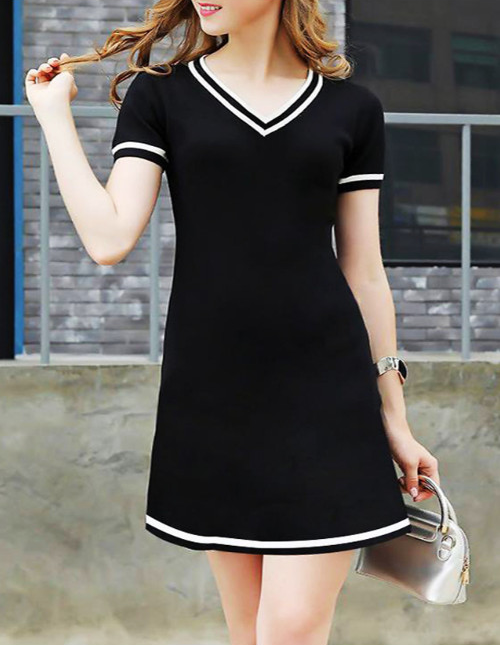 Đầm suông đen pha tay gấu  - DS032