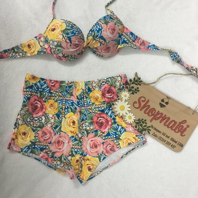 Bikini hoa hồng nâng ngực