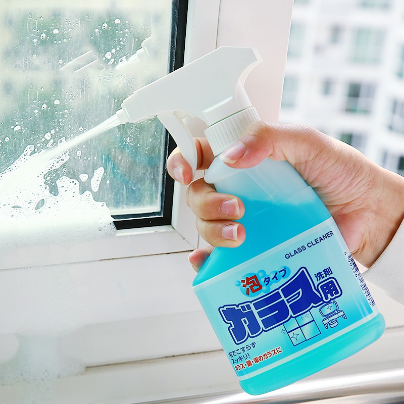 Chai xịt vệ sinh kính 300ml Rocket nội địa Nhật Bản