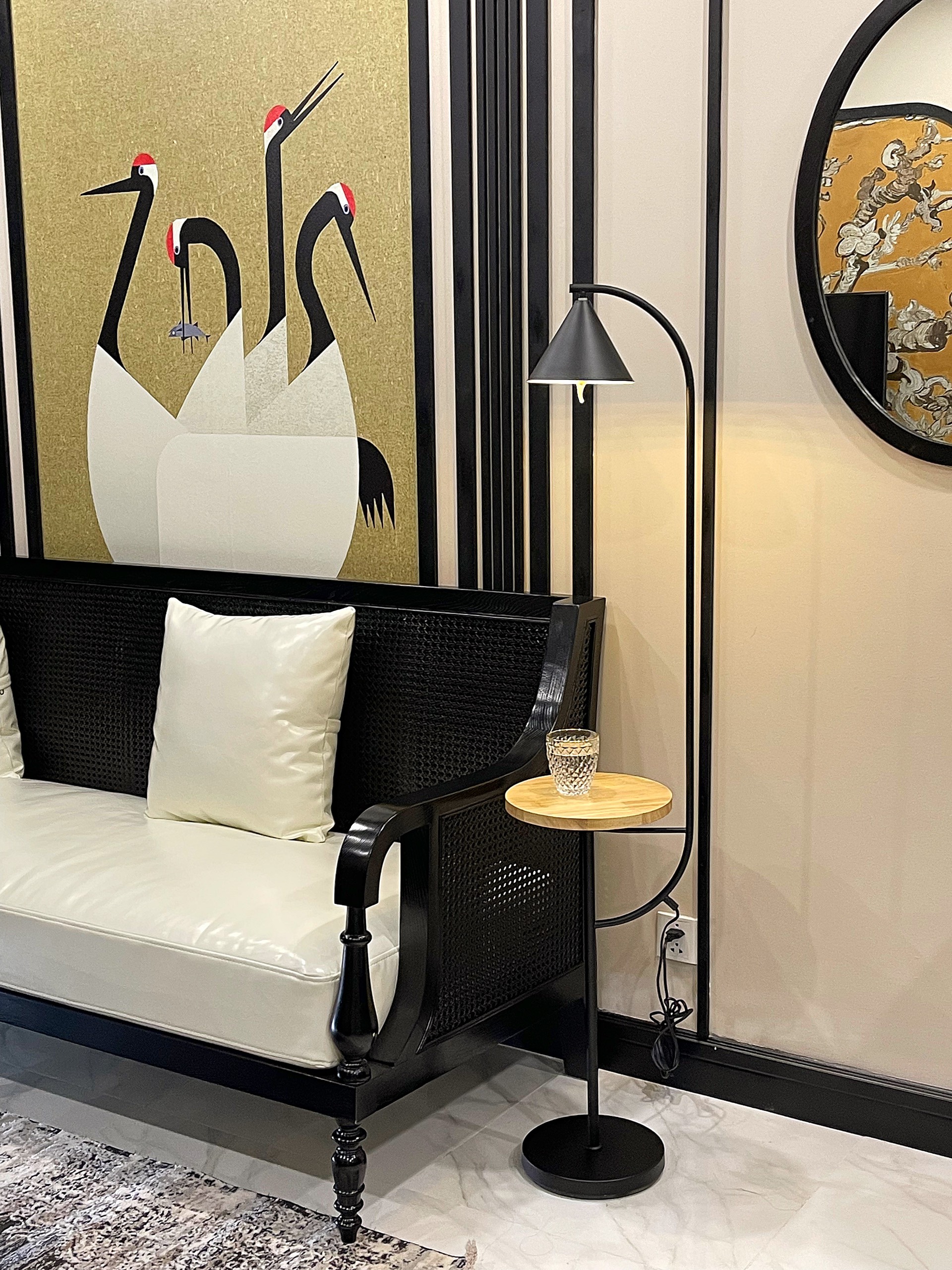 Đèn sàn phòng khách đèn đứng decor kèm bàn gỗ tiện lợi sang trọng DCLA009