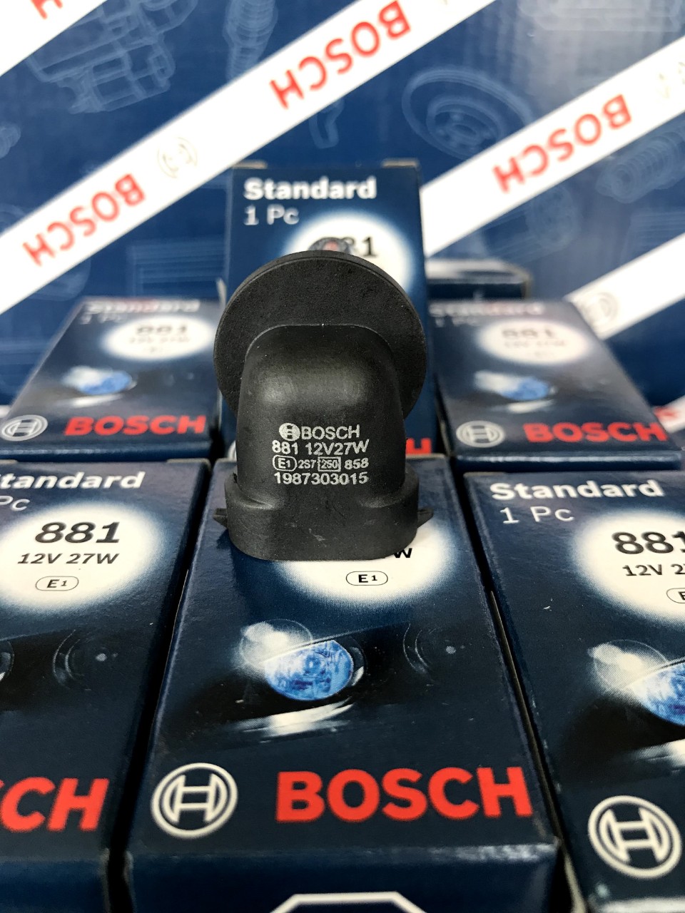 Máy Bơm Lốp Xe Điện 150PSI MH LED Thông Minh Pin Sạc Nhỏ Gọn Mạnh Mẽ Tự Động Ngắt Khi Đủ Hơi - 4