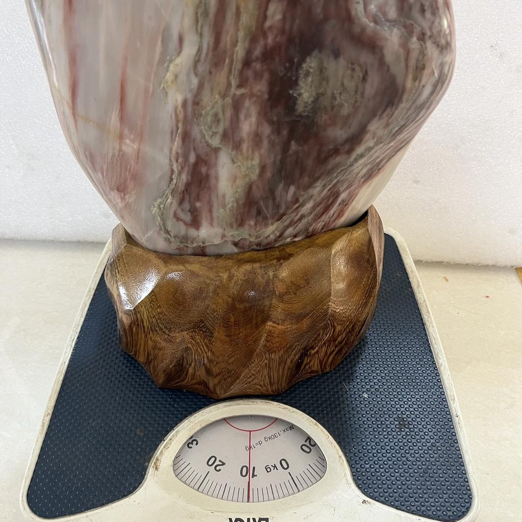 Cây đá, trụ đá màu đỏ đa sắc cao 41 cm nặng 10 kg tự nhiên cho người mệnh Kim và Thổ