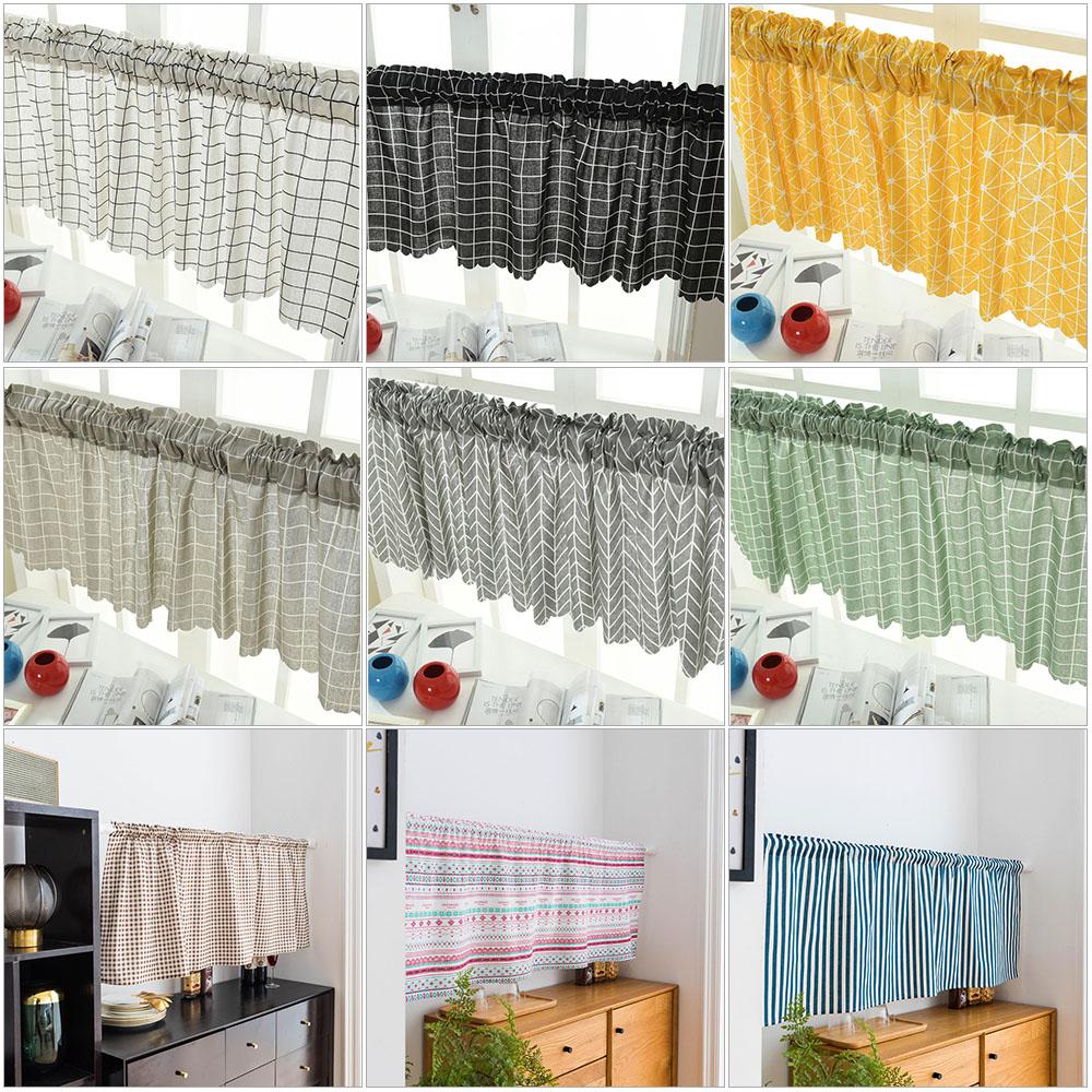 Rèm cửa lưới sọc, thiết kế nữa kín, chất liệu Polyester, phẳng, mịn, mềm mại, đường chỉ may tốt và không bị nhàu