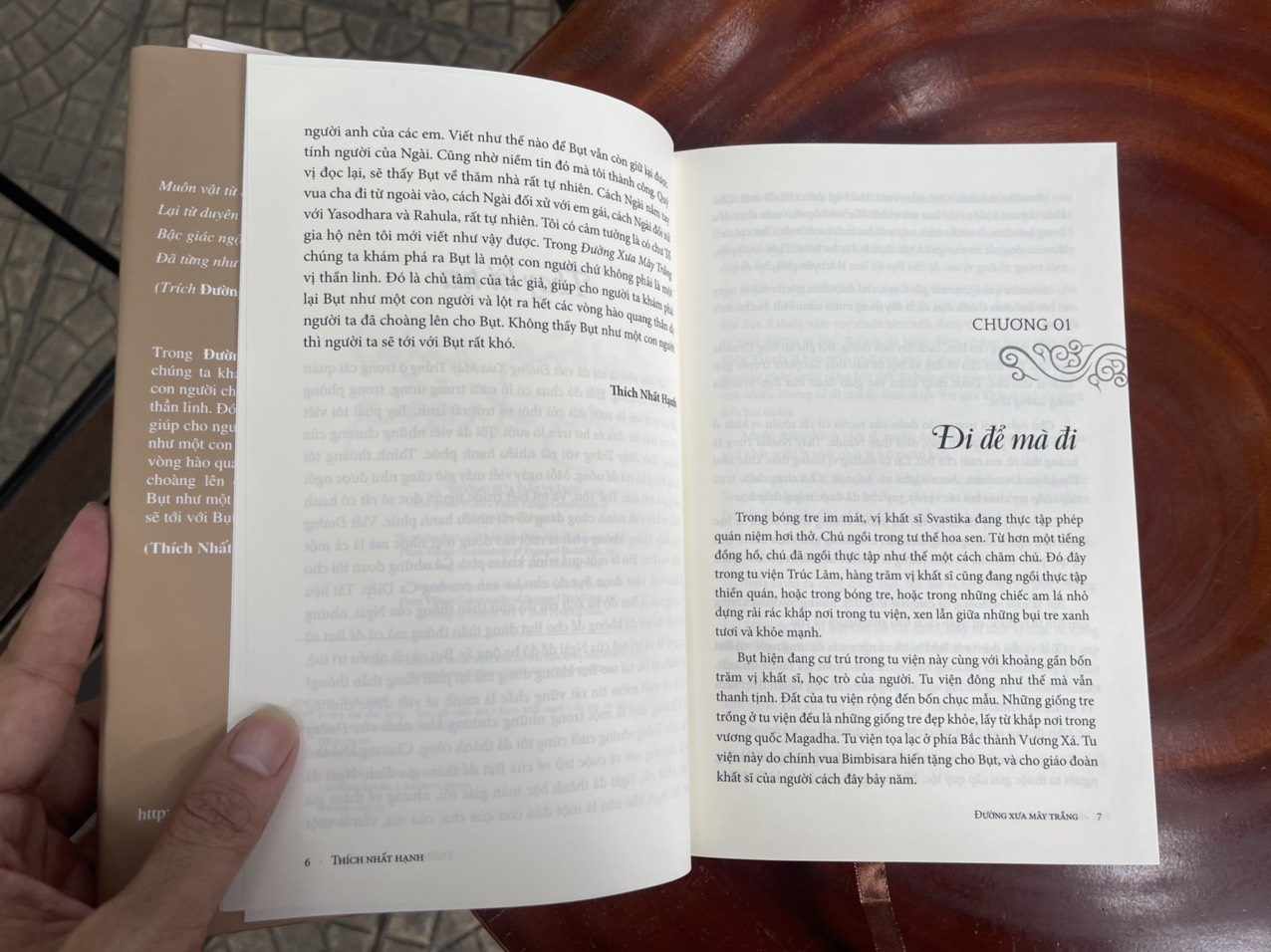 [Ấn bản bìa cứng kỷ niệm 40 năm thành lập Phuongnambook] ĐƯỜNG XƯA MÂY TRẮNG – Thích Nhất Hạnh –NXB Hồng Đức