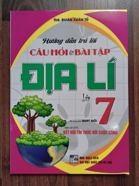 Sách - Hướng Dẫn Trả Lời Câu Hỏi Và Bài Tập Địa Lí Lớp 7