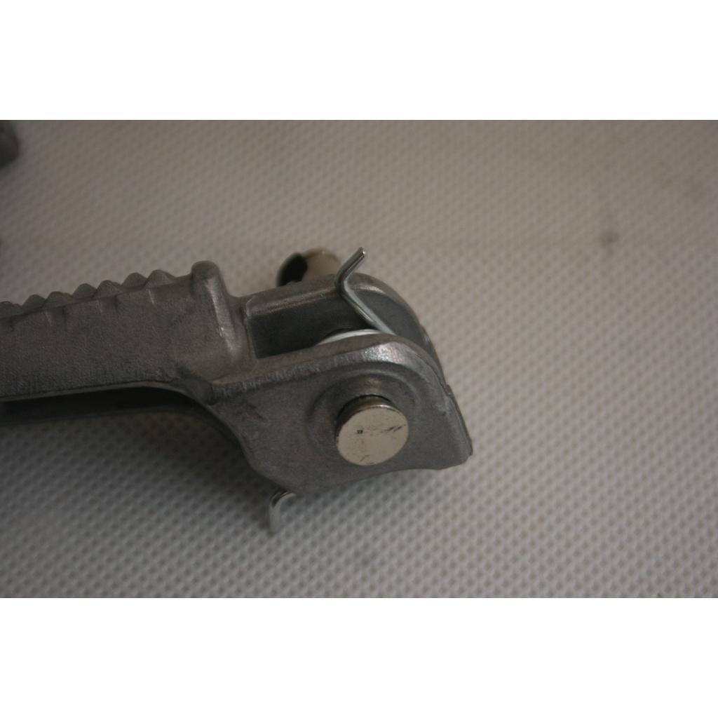 Để chân gập sau Honda CBR600