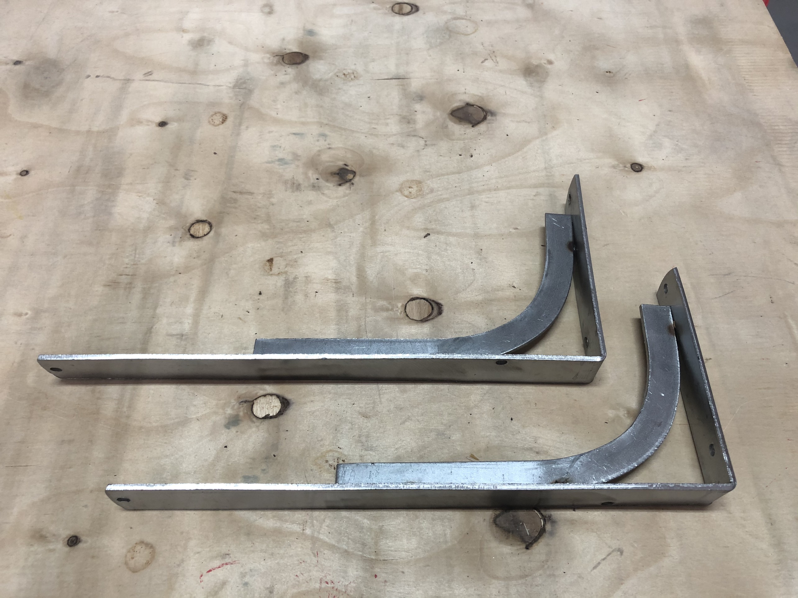 Ke góc vuông chữ L thép 40 x 15 x 3 cm