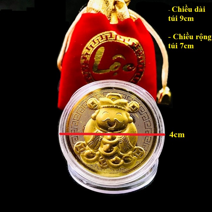 Đồng xu Thần Tài Mạ Vàng Cute Tặng Túi Gấm Lộc, Dùng để treo trong nhà, làm quà tặng ý nghĩa dịp Lễ, Tết, kích thước 4cm, màu vàng - TMT Collection - SP005424