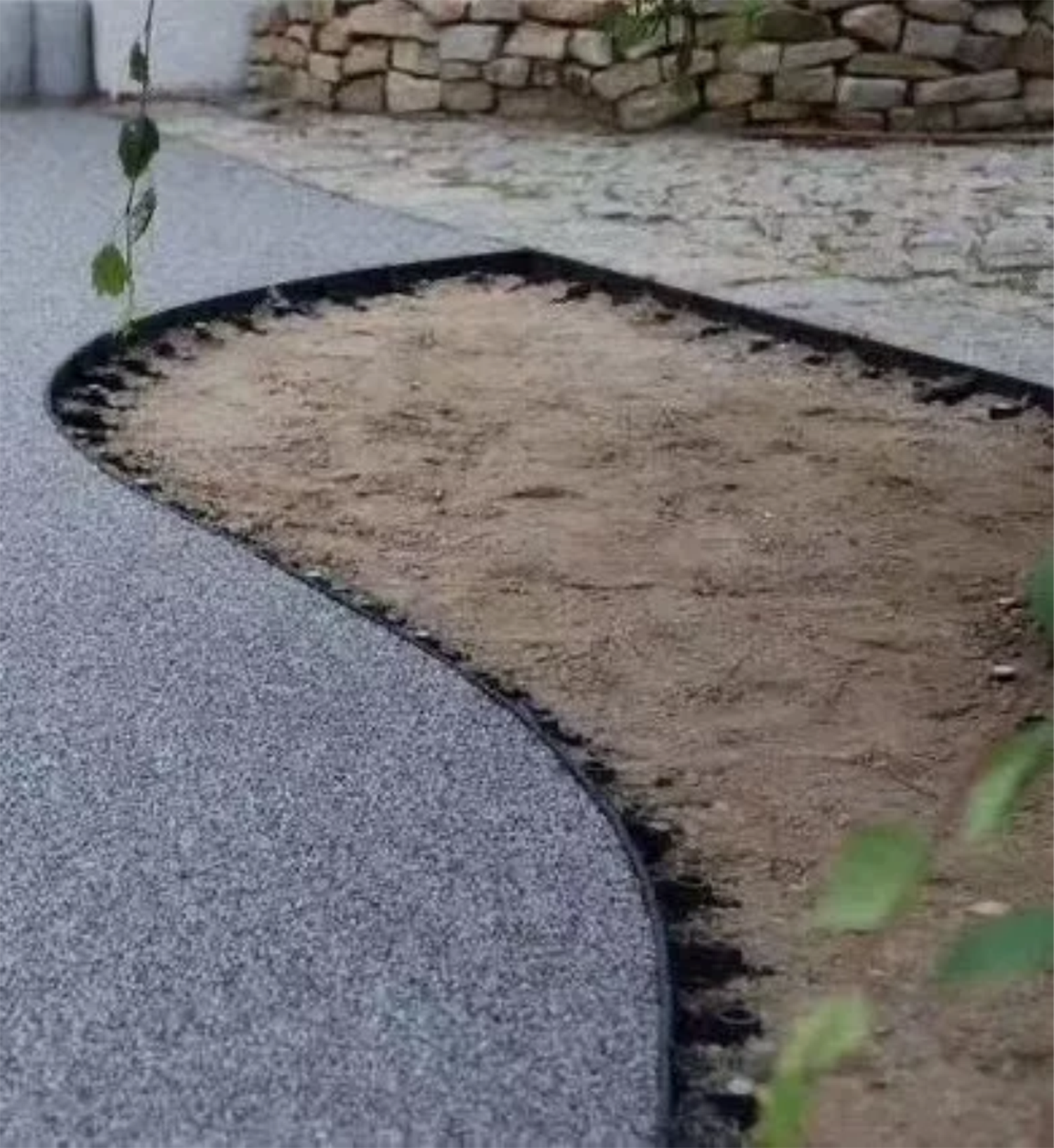 Cạnh, Viền Chắn Cỏ Trang Trí Sân Vườn. Nhựa HDPE Cao Cấp. Cuộn Dài 10 mét. Dùng Tạo Hình, Ngăn Cách Các Vật Liệu, Làm Lối Đi Rải Sỏi, Phân Luống Cây Trồng. Bền Hơn 10 Năm