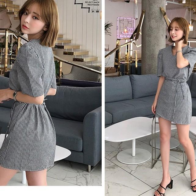Đầm kiểu công sở tay ngắn sọc đen trắng tà đắp giấu bụng