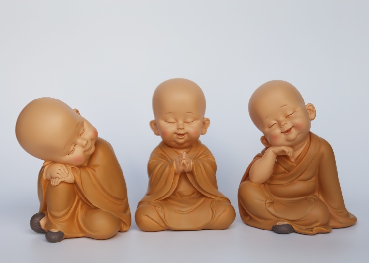 Bộ tượng 3 chú tiểu vui vẻ ngồi - Cỡ lớn