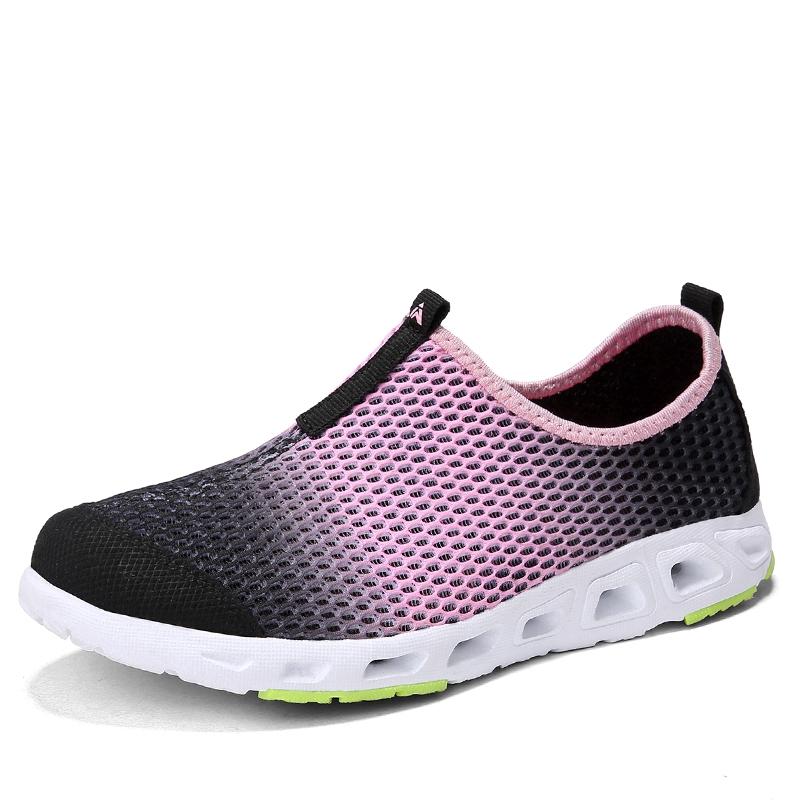 2020 Fashion women outdoor soft running sneakers casual sport shoes