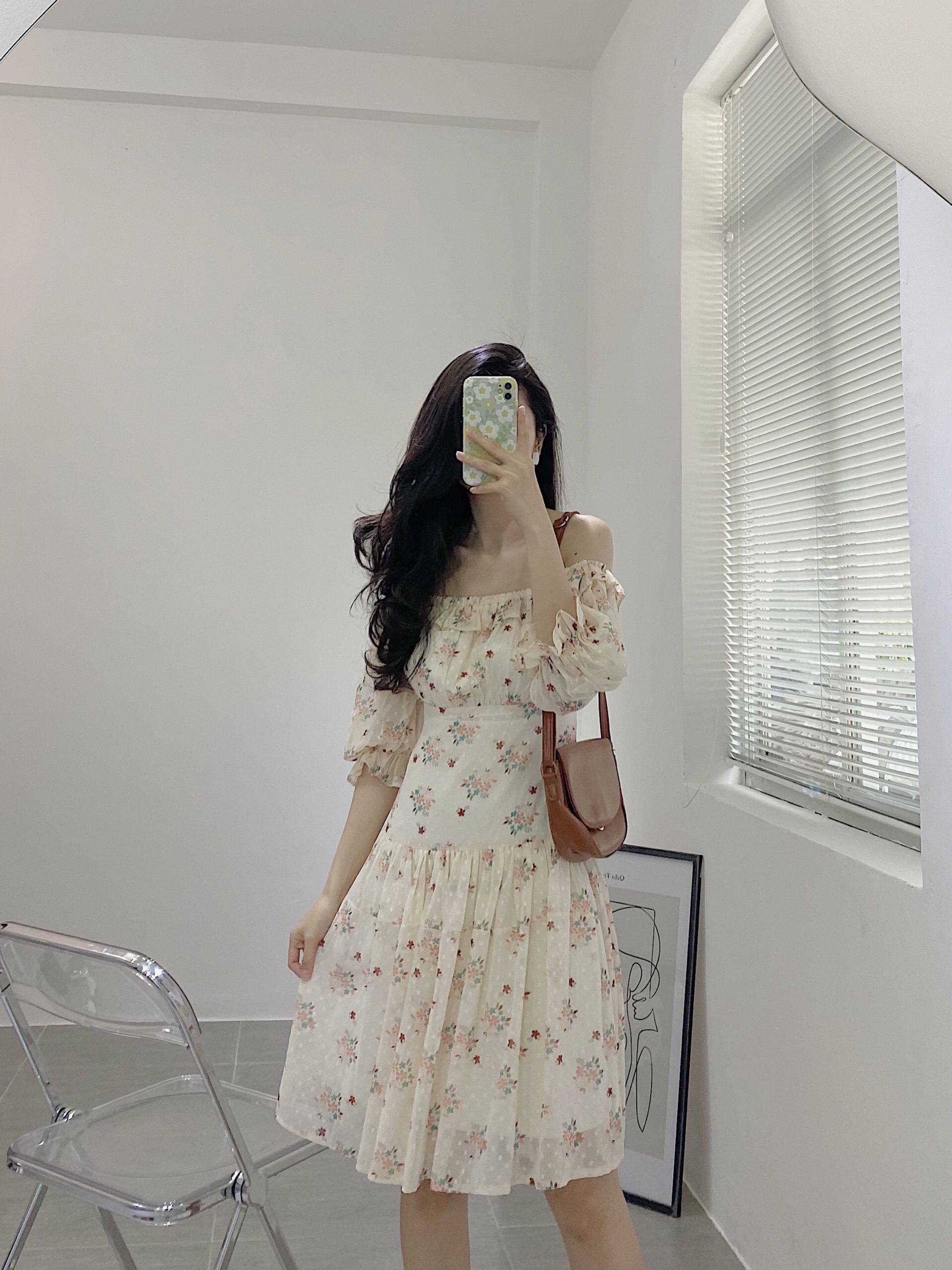 Đầm hoa nhí trễ vai đuôi cá