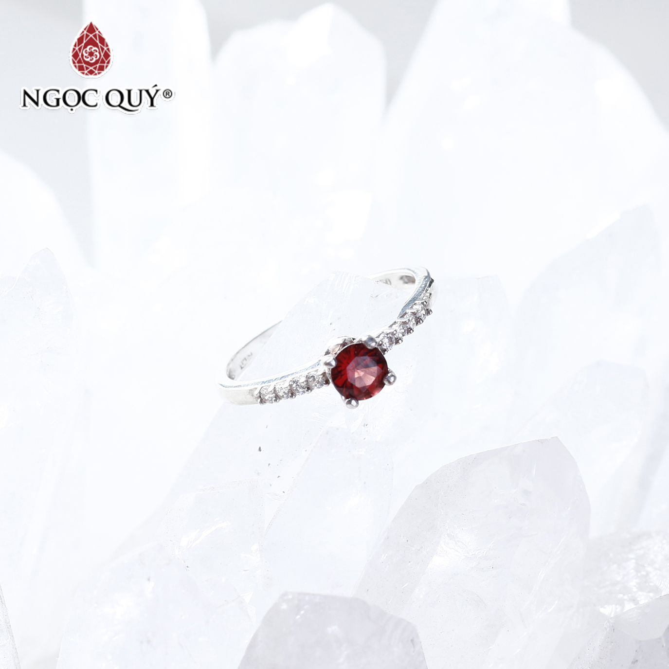 Nhẫn bạc nữ đá Garnet mệnh hỏa, thổ - Ngọc Quý Gemstones