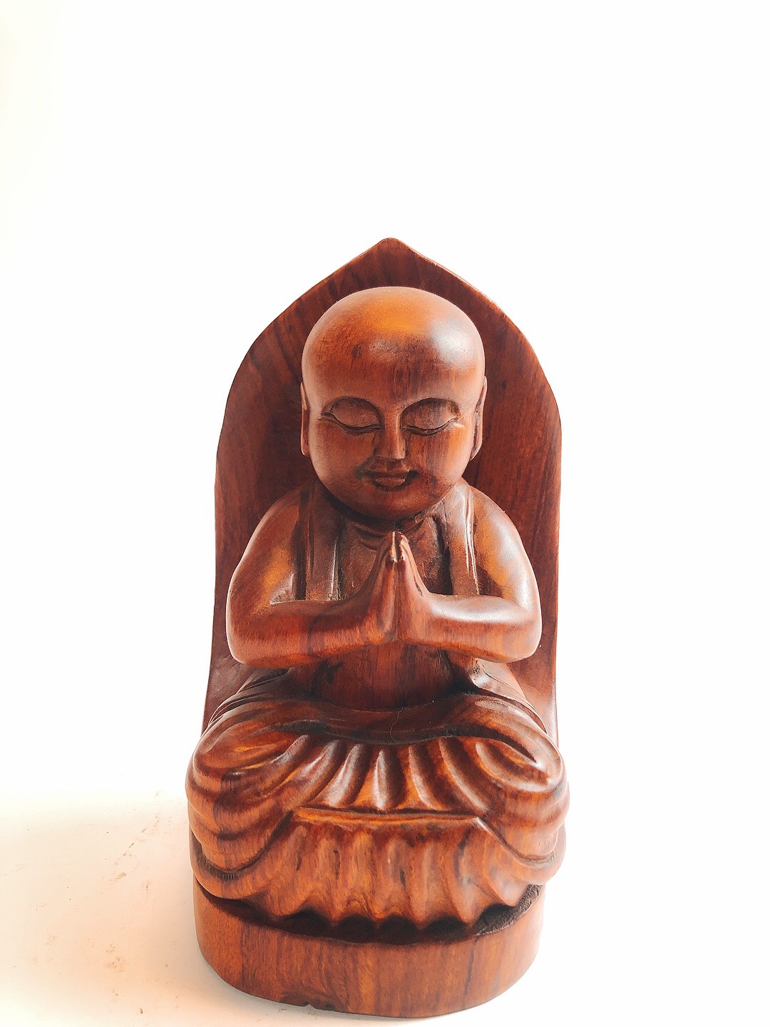 Tượng gỗ Chú tiểu chắp tay/ Cậu Lễ Phật