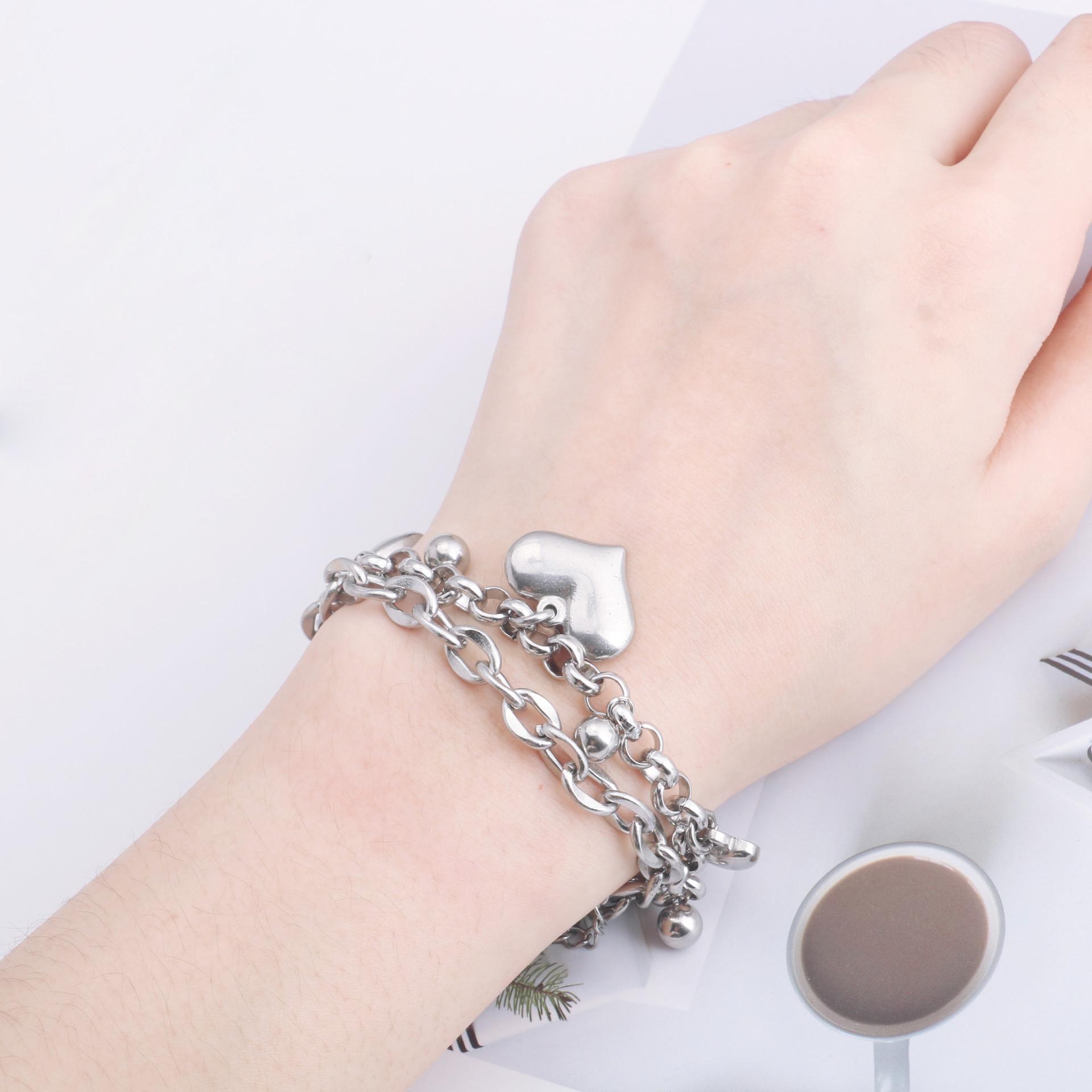 Vòng đeo tay mix trái tim nam nữ