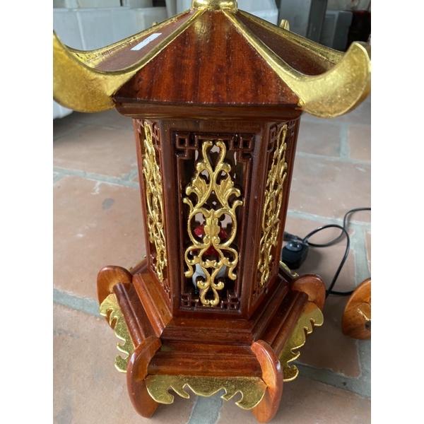 Đôi đèn thờ mái chùa gỗ hương cao 41 rộng 25cm