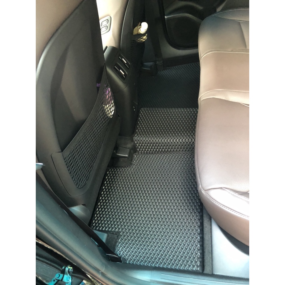 Thảm lót sàn ô tô Medicar xe Hyundai Tucson - chống nước, không mùi, ngăn bụi bẩn