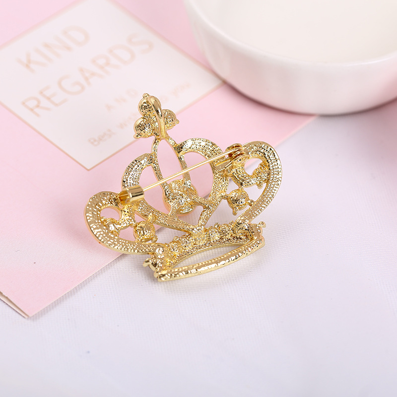 Cài áo nam nữ thời trang hình vương miện đính đá tạo điểm nhấn nổi bật cho trang phục của bạn một style độc lạ