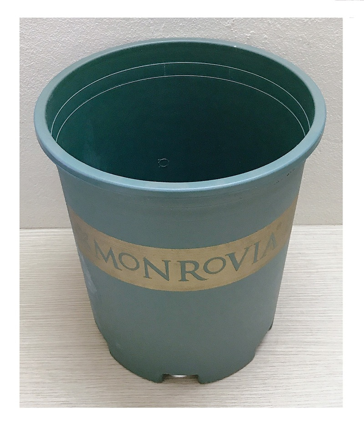 Combo 3 Chậu MONROVIA CH Garden 3Gal Màu Xanh + 3 Khay Lót Đế Chậu D270