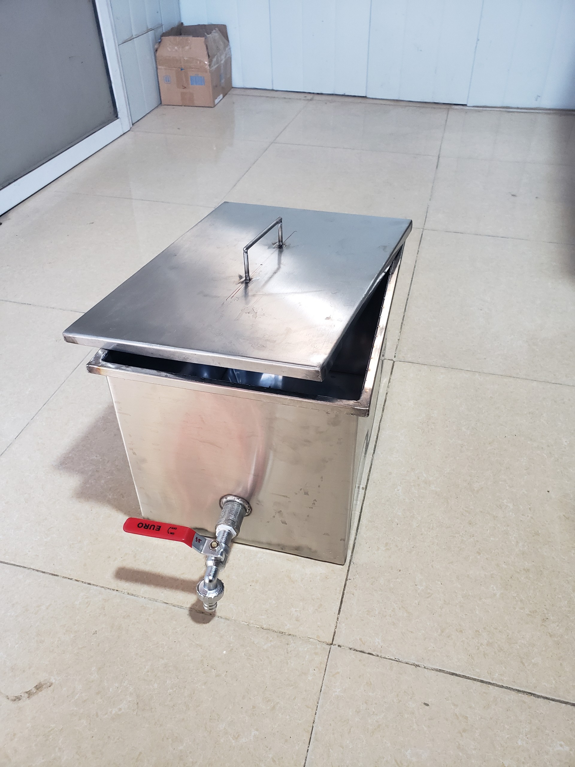 Bể nước inox 304 thể tích 20 lít