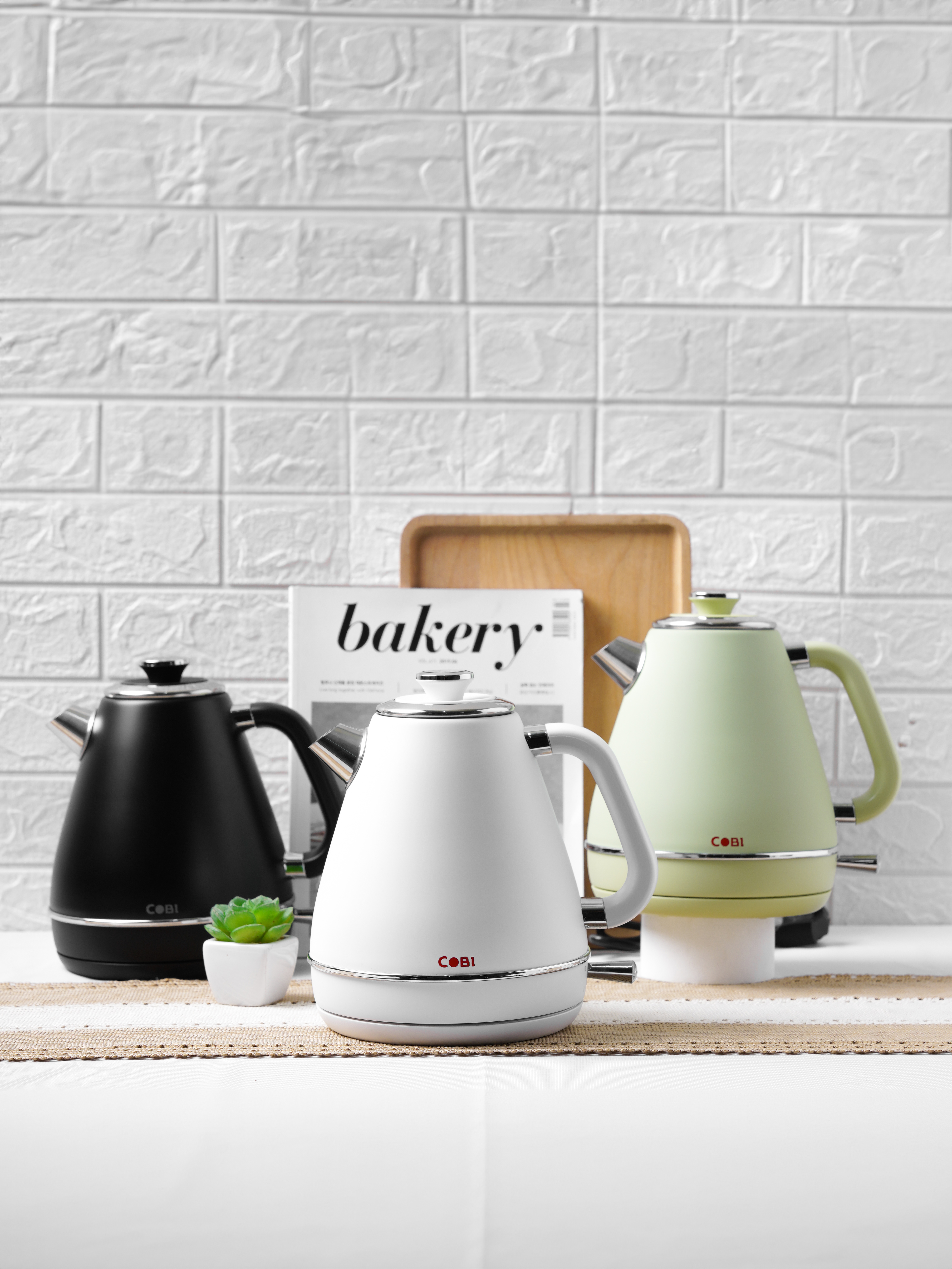 Ấm đun siêu tốc retro COBI 1.7L - Thiết kế cổ điển, đun nước nhanh, tiện lợi - Hàng nhập khẩu chính hãng