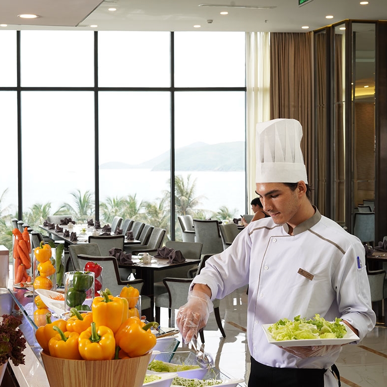 Vinpearl Condotel Beachfront 5* Nha Trang - Ưu Đãi Mùa Lễ Hội, Tặng Phiếu 1 Triệu Đồng, Nâng Cấp Hướng Biển, Lựa Chọn Tặng Trẻ Em, Bữa Ăn