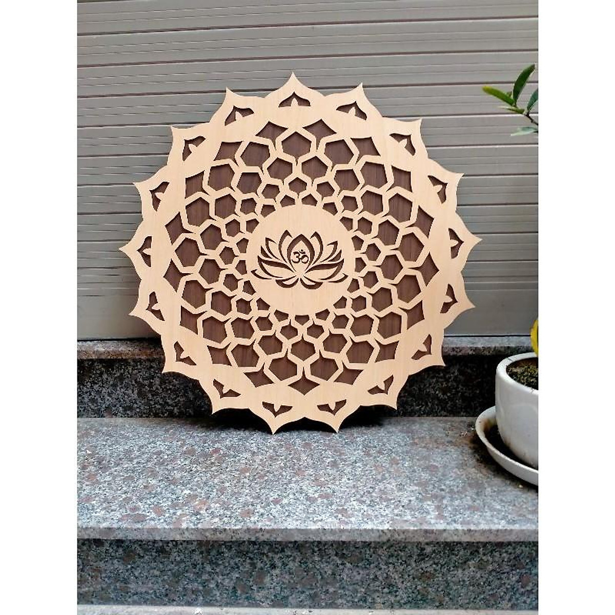 Tranh Nội Thất Gỗ Decor Hoa Mandala Chữ Om Treo Tường Phòng Thiền