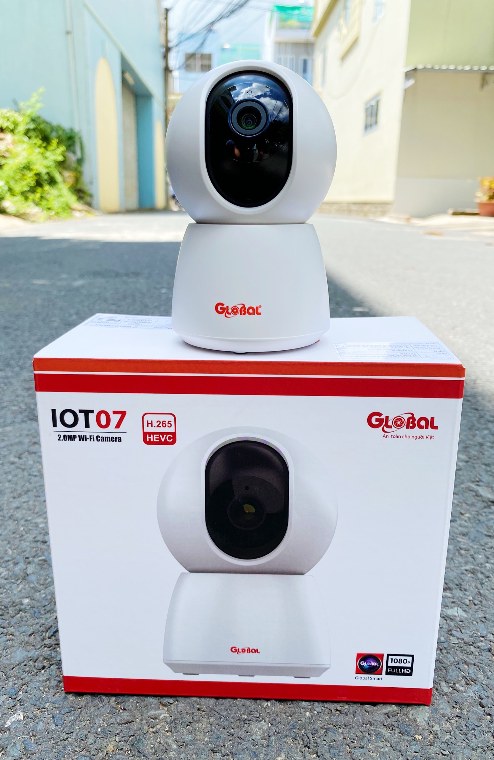 Camera IP Wifi 2.0MP Full HD GLOBAL IOT 07, Xoay 360, Đàm thoại 2 chiều, Theo dõi chuyển động - Hàng Chính Hãng