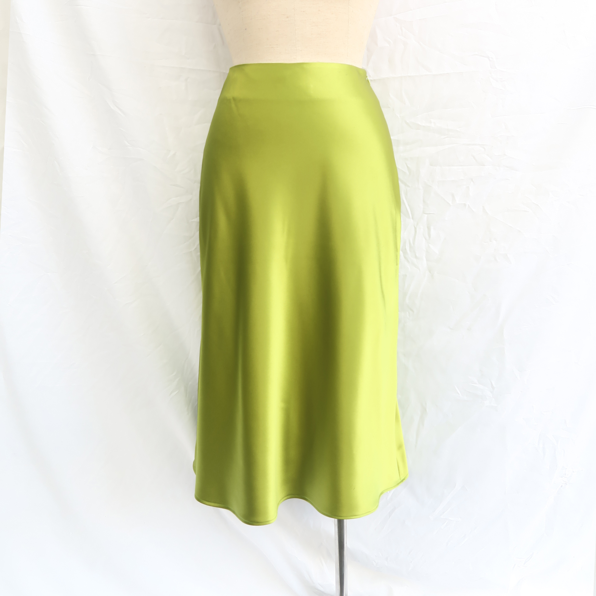 Chân Váy Dài Qua Gối FILILO Vải Lụa Xòe chữ A Vixi Skirt Form chuẩn có Bigsize Thiết kế Cao cấp