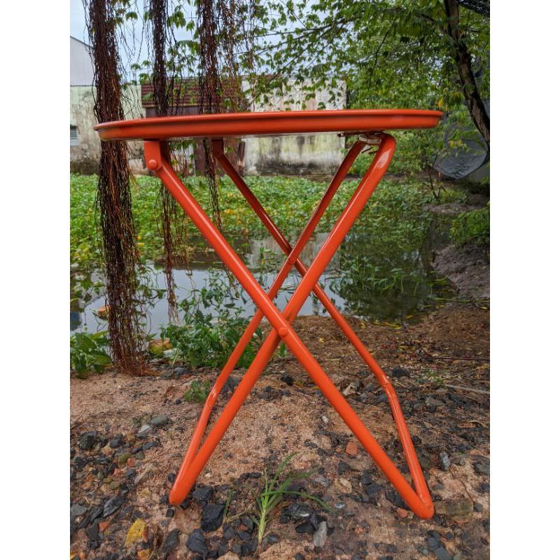Bàn tròn mâm dính xếp gọn cao 52 cm