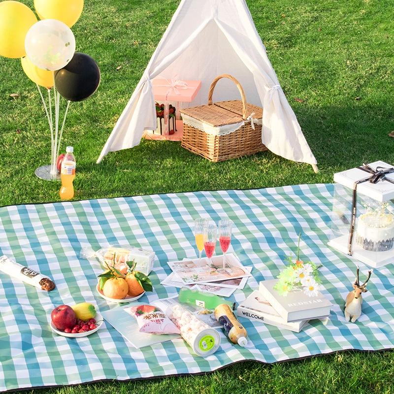 Thảm dã ngoại, cấm trại, picnic tiện dụng kích thước 180x200cm - UniLabel