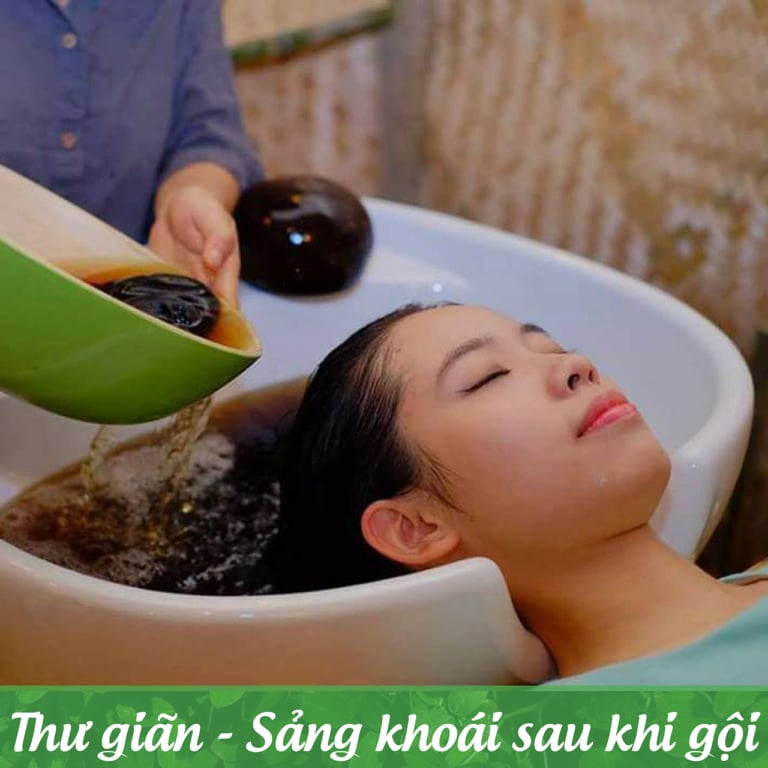 Dầu gội thảo mộc Mẹ Ken, giảm gàu, ngứa, giúp tóc đen, suôn mượt, chống khô chẻ ngọn, với hương thơm thiên nhiên tươi mát meken